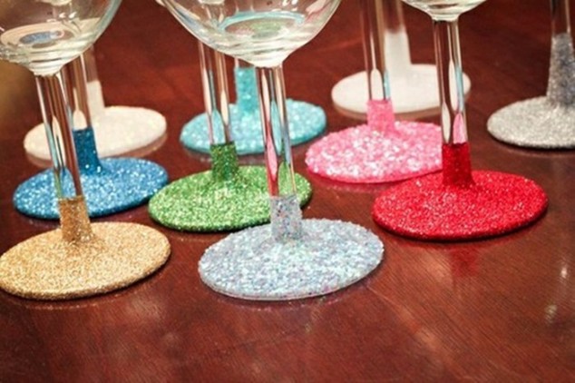 16 Useful DIY Ideas How To Decorate Wine Glass