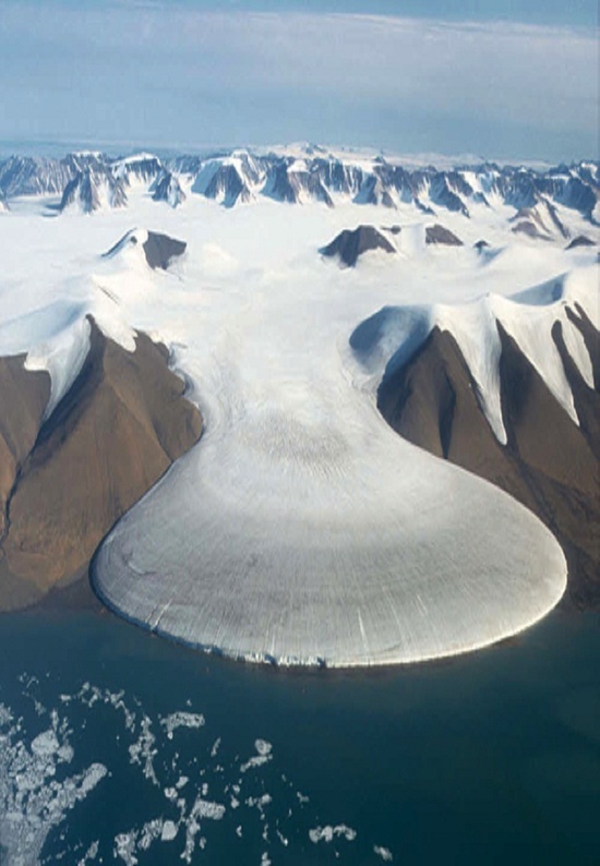 Elephant Foot Glacier An astonishing geographical location on the east coast of Greenland