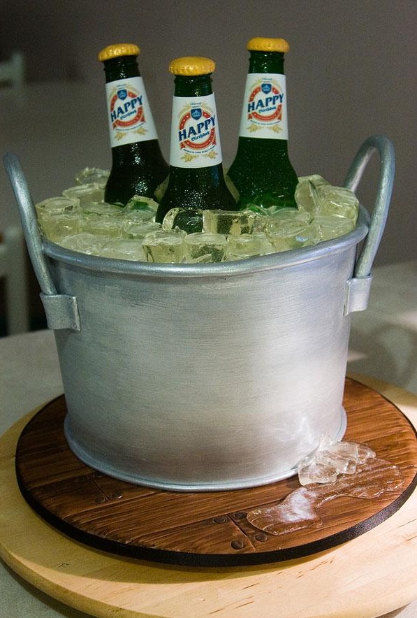 Beer Bucket Cake1 e1373842421256 8 Intersting And Unusual Cake Designs