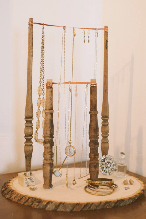 14 Useful DIY Ideas for Jewelry Stand