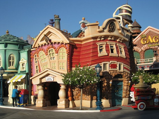 800px Disneyland IMG 3967 634x475 Disneyland   Amazing place you must visit