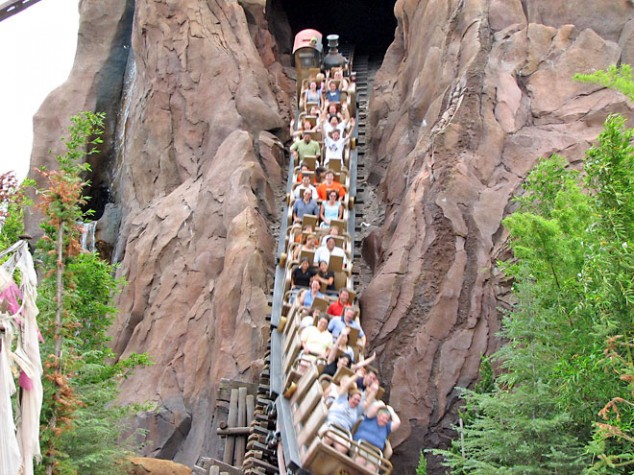disney thrill page 634x475 Disneyland   Amazing place you must visit