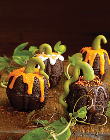 october cake 3 de 19 Creative Halloween Cakes And Desserts