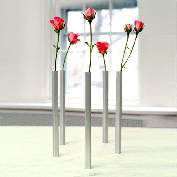 vase design image 14 Out of The Ordinary 18 Creative Flower Vases Designs