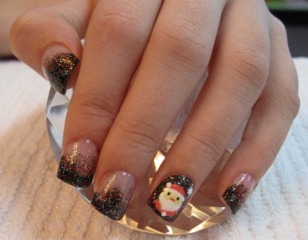 Christmas Design Nails 1024x797 634x493 28 Creative Christmas Nail Designs