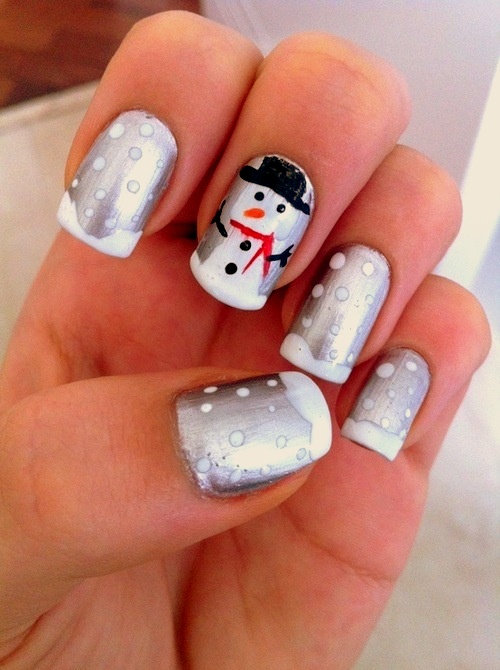 Easy nail designs for Christmas 28 Creative Christmas Nail Designs