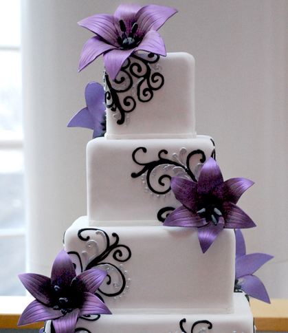 Simple wedding cakes with purple