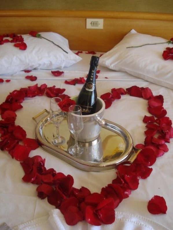 Romantic Valentine S Day Bedroom Decorations