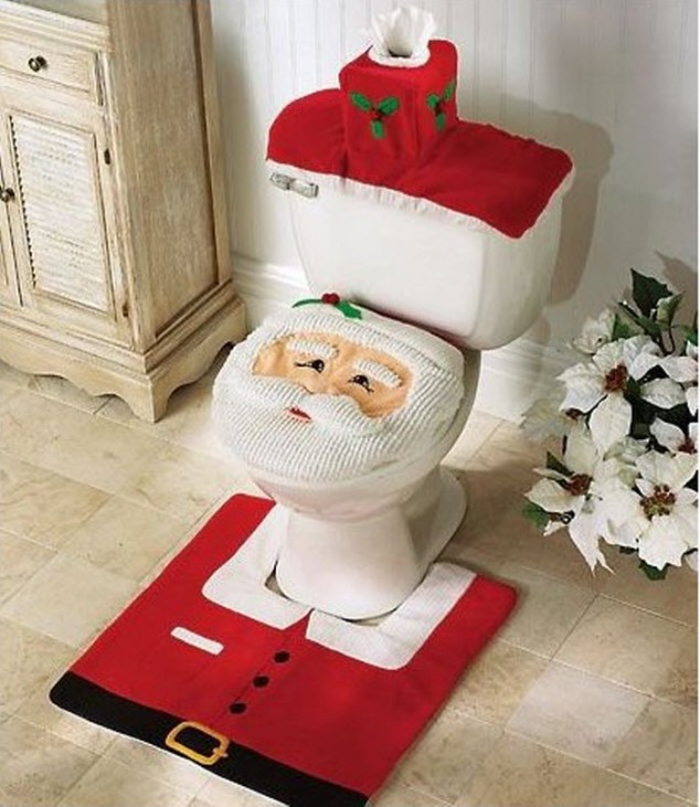 Santa Toilet seat cover Rug Set for Christmas Bathroom Decoration 634x731 20 Amazing Christmas Bathroom Decoration Ideas