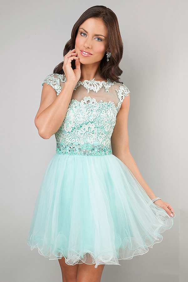 18 Short Prom Dresses You Have To See