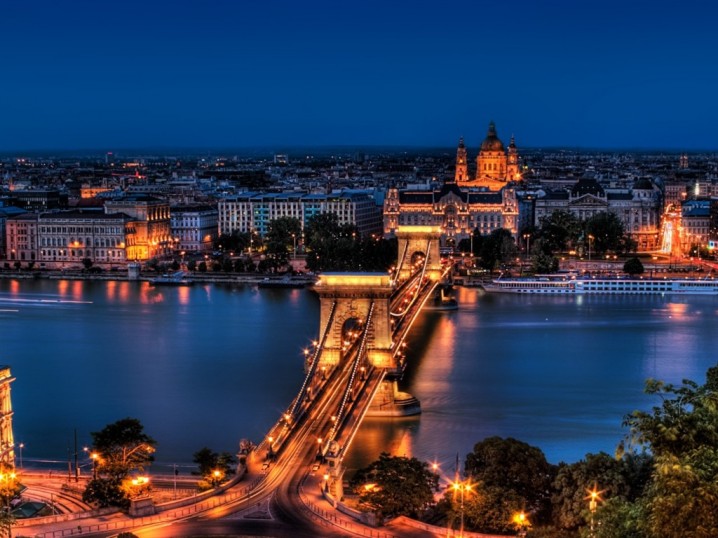 Awesome Night Photography of Some European Cities