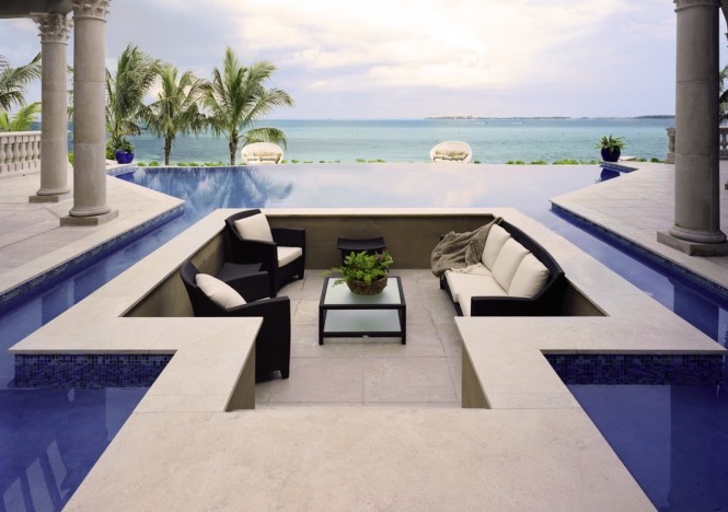 Sunken Sitting Area Designs In The Pool For Your Utmost Relaxation