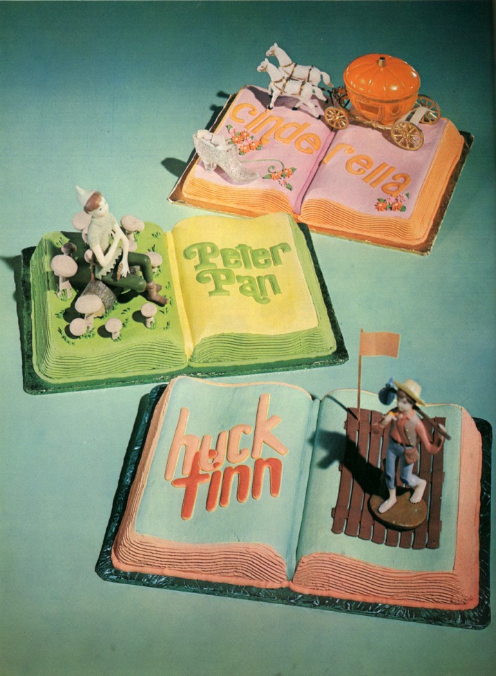 16 Creative Book Cake Designs
