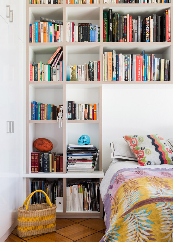 10 Clever Bookshelf Designs For Your Bedroom