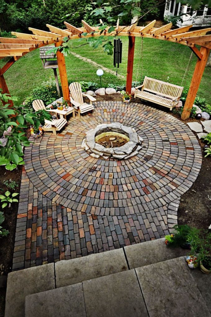 16 Round Patio Designs You Should Not Miss