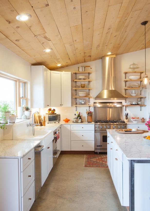 Wood Ceilings Give A Warm Look To Your Kitchen