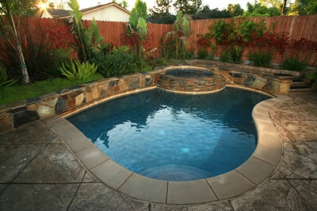 Backyard Pool 11 634x422