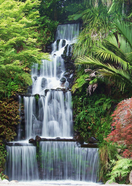 22 Beautiful Waterfalls Around The World