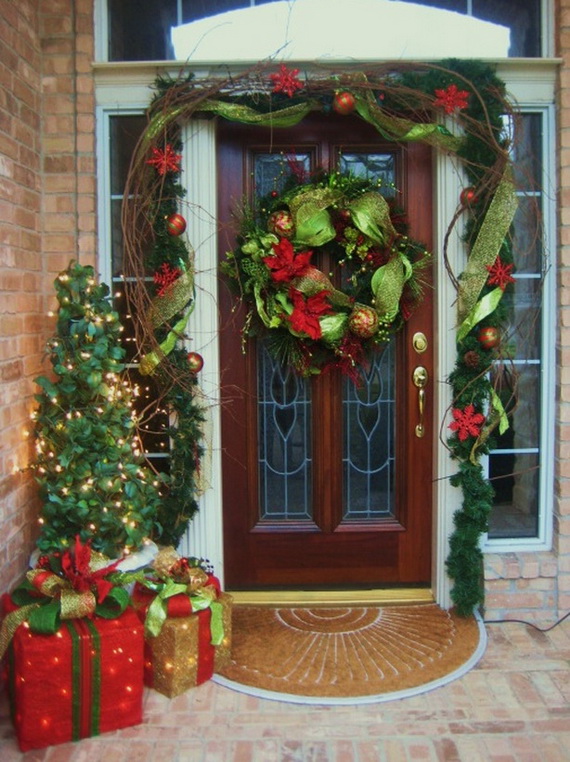 front door Christmas decoration 1