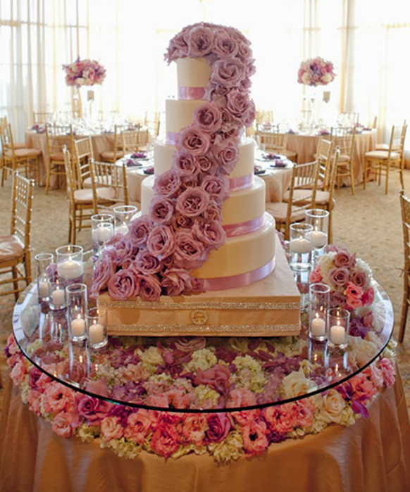 Stylish Wedding Cake Table Decorations
