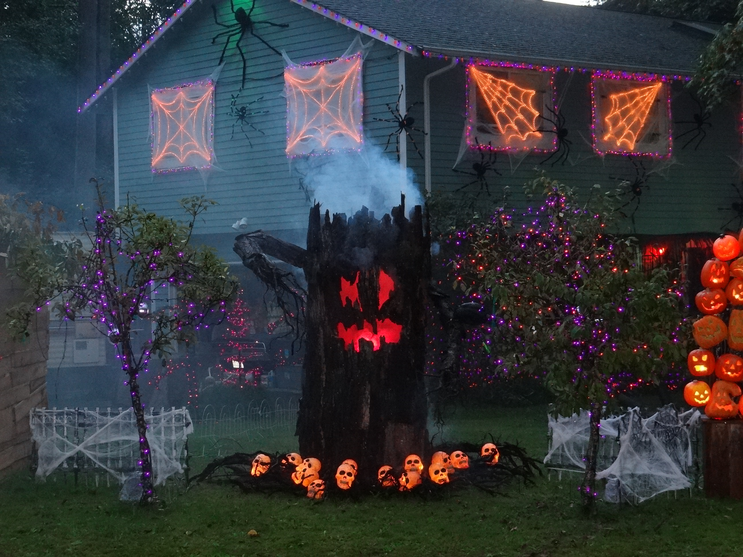 Creepy and Scary House Decorations For Halloween - Top Dreamer