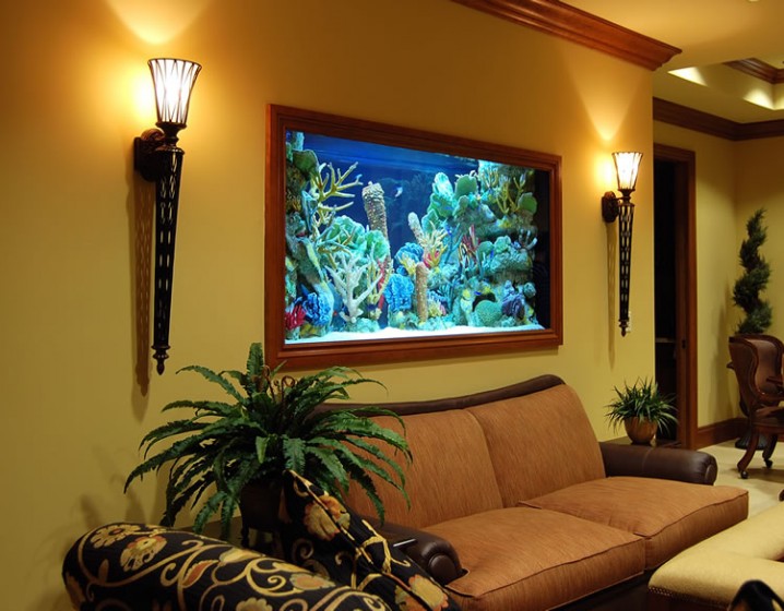 Stunning Living Room Designs With Aquarium