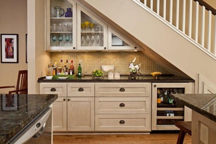 19 Space-Saving Under Stairs Kitchens You Need To See - Top Dreamer