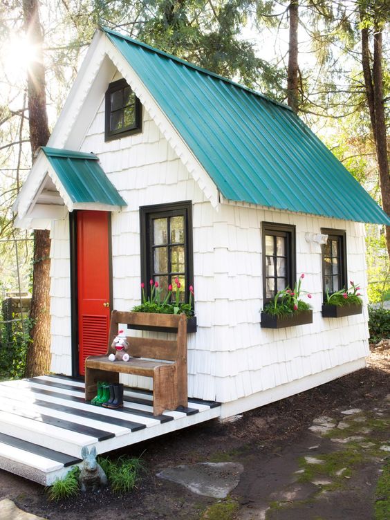 Amazing Outdoor Sheds You Will Want To Have In Your Backyard