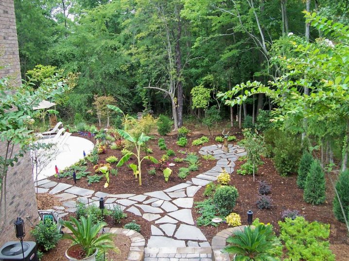 Flagstone Pathways Lead The Way To Wonderful Outdoor Spaces