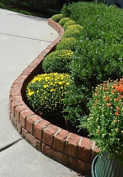 Smart Tips On How To Make Brick Edging In Your Yard