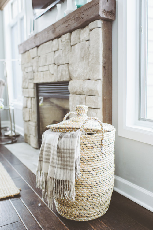 how to store blankets in the living room in a cool way