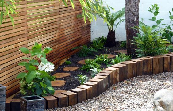 Impressive Wooden Garden Edging Ideas You Must See