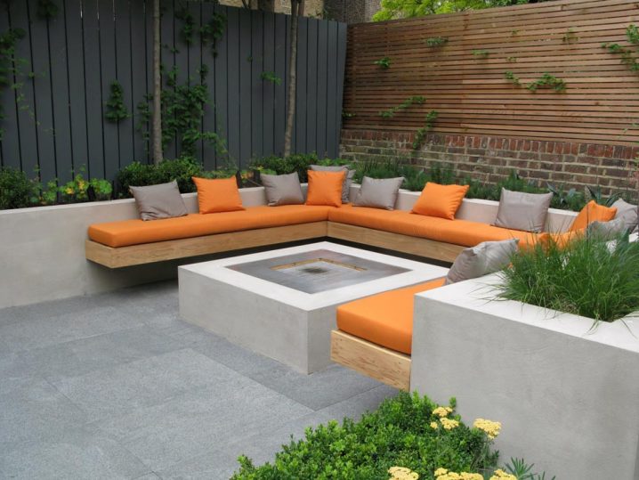 Corner Seating Areas Perfect For Small And Spacious Gardens