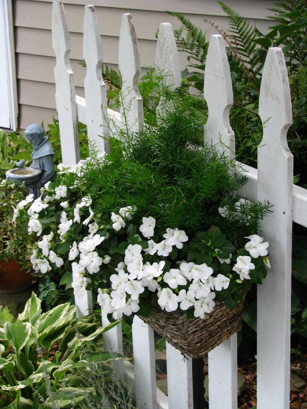 white picket fence garden ideas that will make you say wow